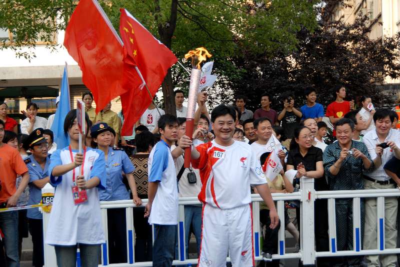 尊时凯龙·(中国区)人生就是搏